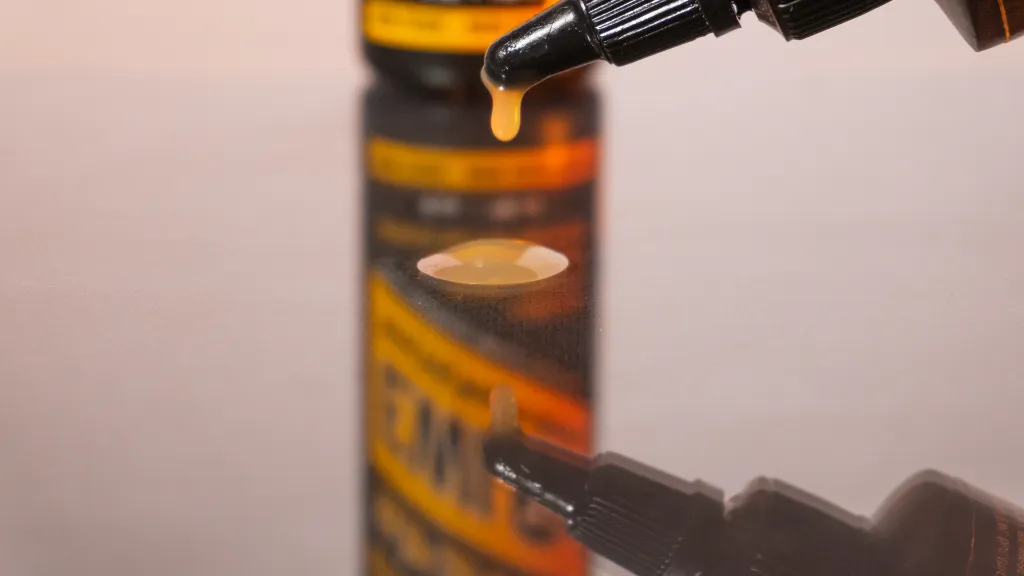 Oil-00481_c1f24749-8bd3-4210-949e-0311d63f1343.webp